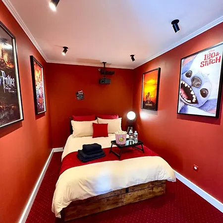 Apartment Experience Cinema Exclusive Au Coeur De Nimes