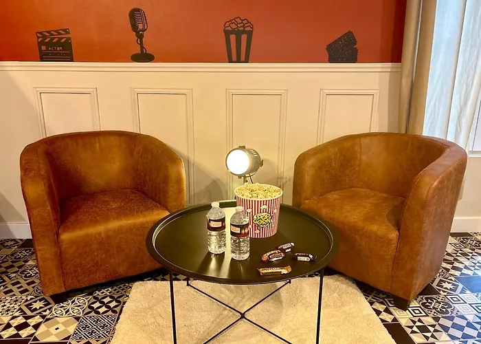Experience Cinema Exclusive Au Coeur De נים